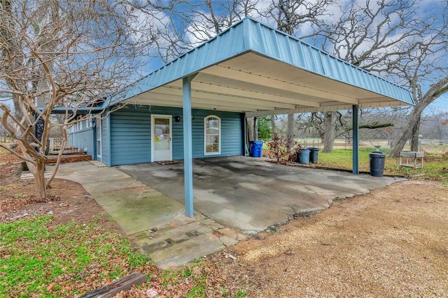 Wonderful opportunity in Southlake for 2.45 acres! $2,499.00 for this beautiful house for rent and extra $1,000.00 if you wanna use the land. One of a kind find that is designated for Southlake Carroll ISD and conveniently located near Hwy 114, DFW, Downtown Grapevine, and Southlake Town Square. On site are a barn, a home, and a workshop. Because there is so much acreage available in Southlake, this property is really valuable. This property has the best features of both the city shopping, entertainment, jobs, the country horses, room to unwind, and spaciousness.