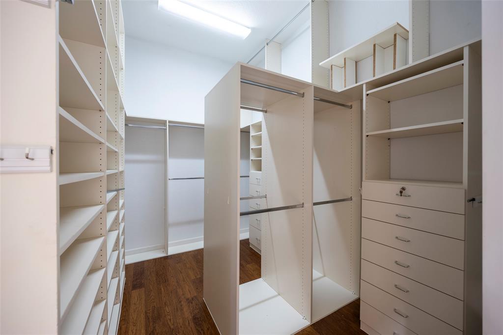 Emerald Sound at Lake Lewisville - Residential