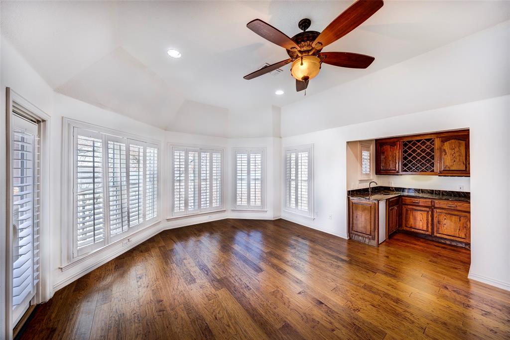 Emerald Sound at Lake Lewisville - Residential