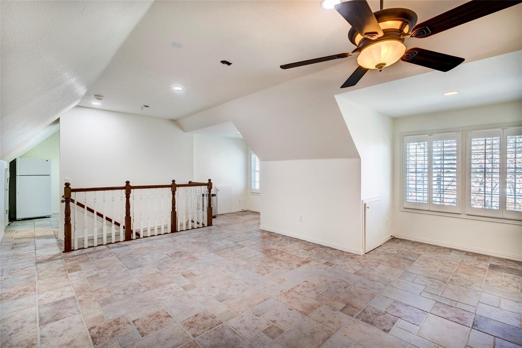 Emerald Sound at Lake Lewisville - Residential