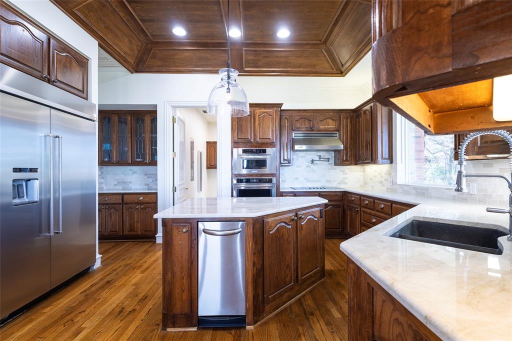 Emerald Sound at Lake Lewisville - Residential