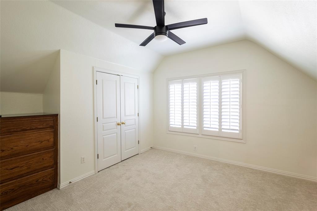 Emerald Sound at Lake Lewisville - Residential