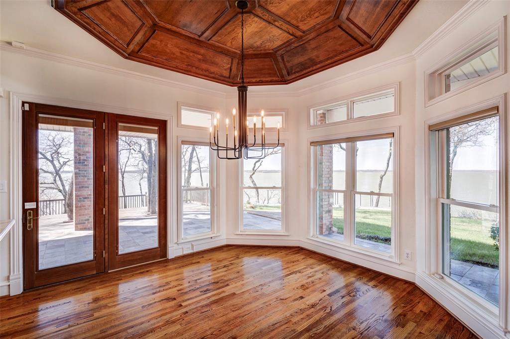 Emerald Sound at Lake Lewisville - Residential