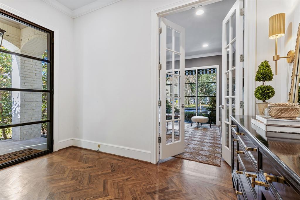 Linwood Place - Residential