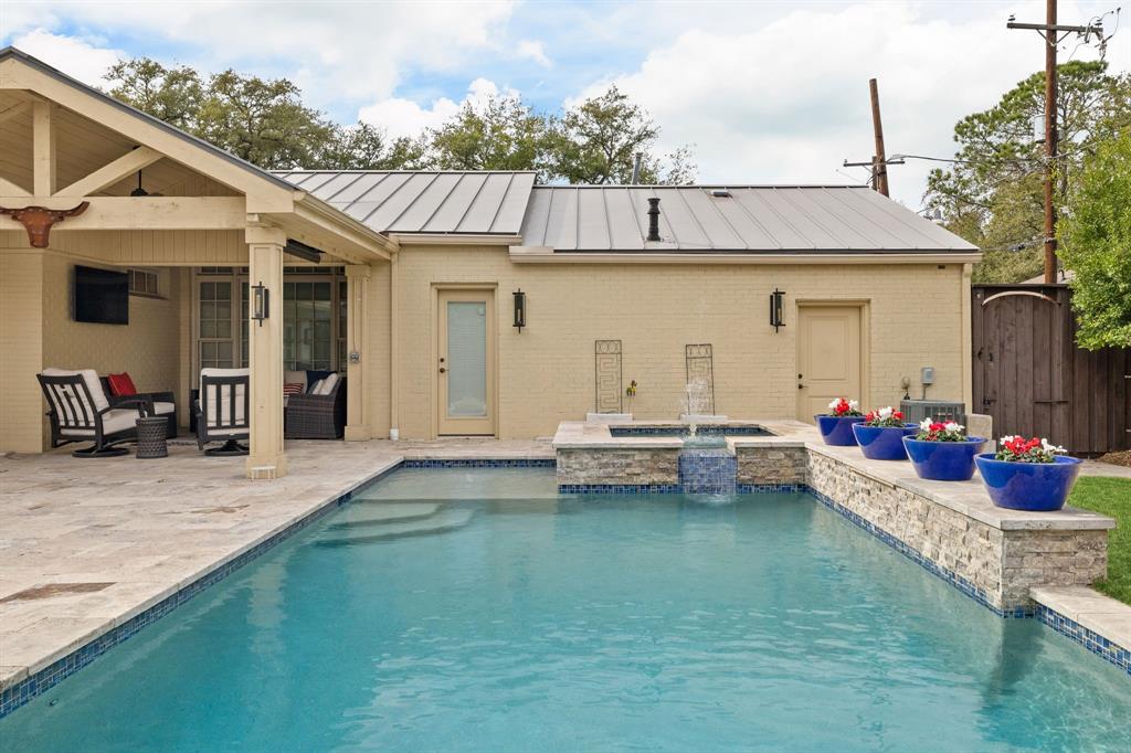 Highland Park West 09 Instl - Residential