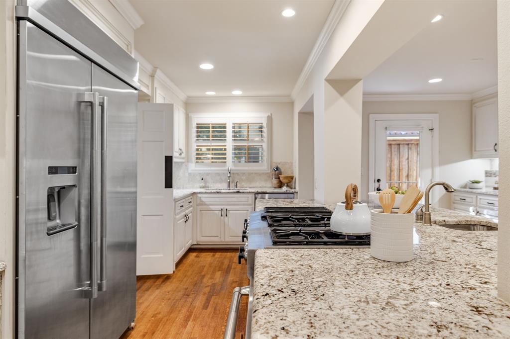 Highland Park West 09 Instl - Residential