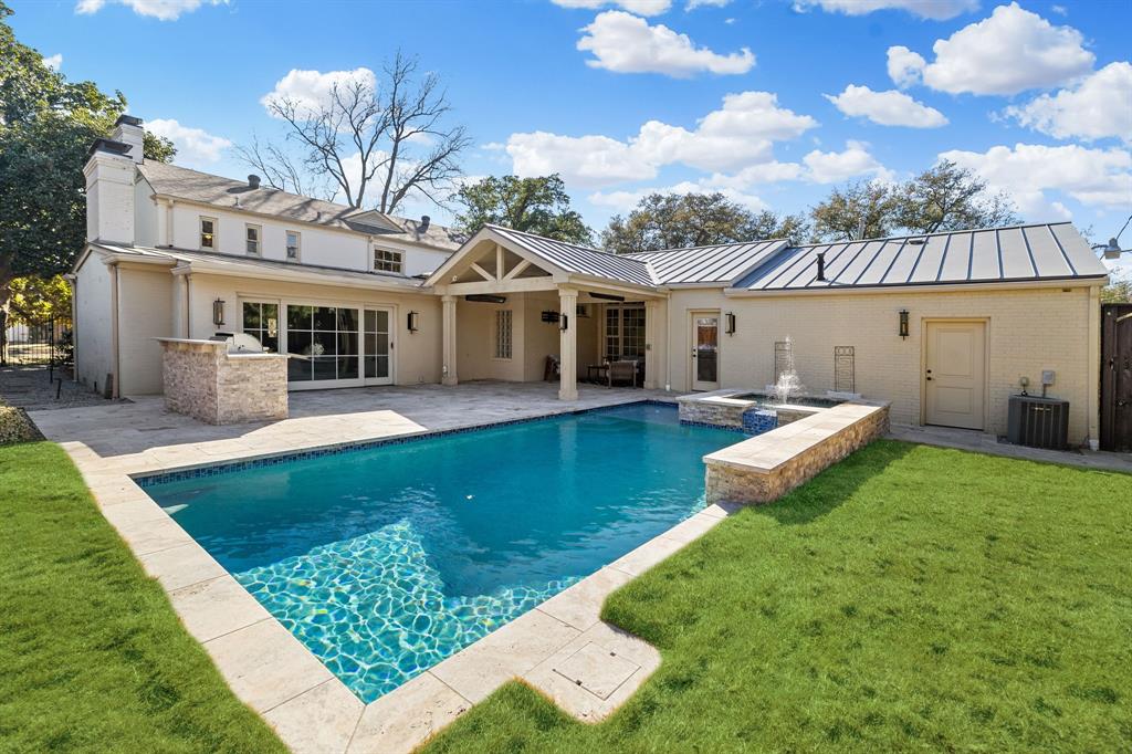 Highland Park West 09 Instl - Residential