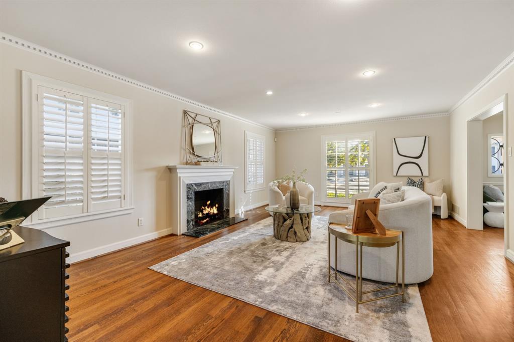 Highland Park West 09 Instl - Residential