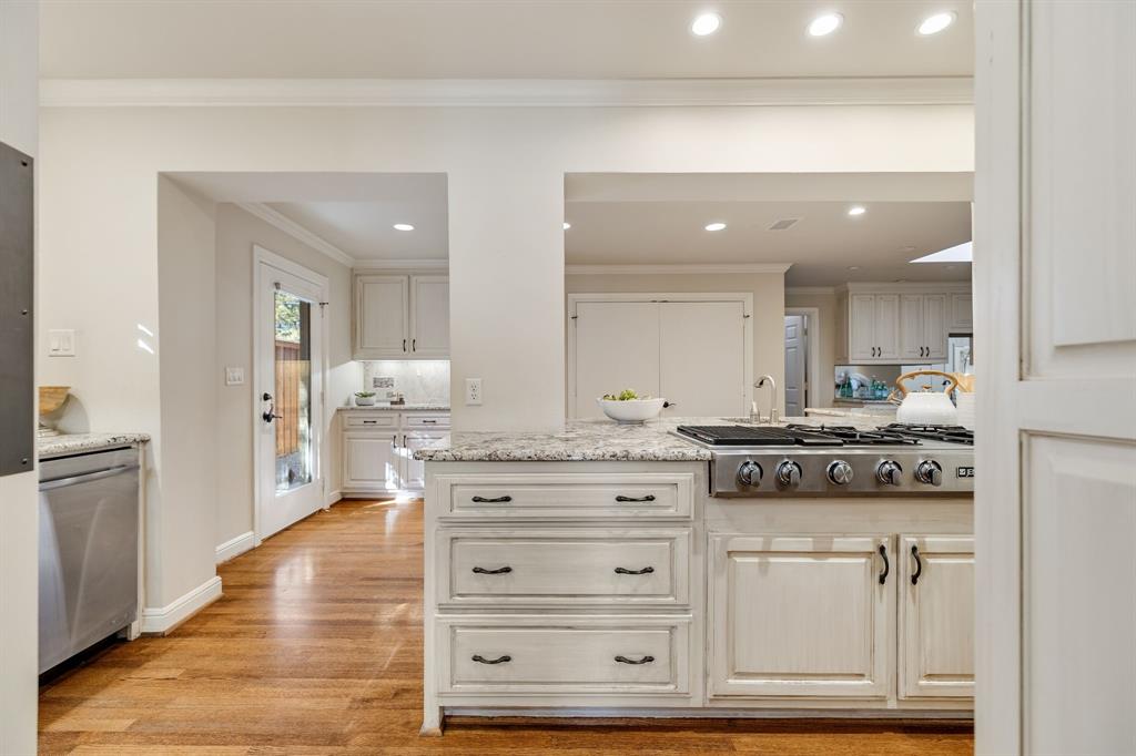 Highland Park West 09 Instl - Residential