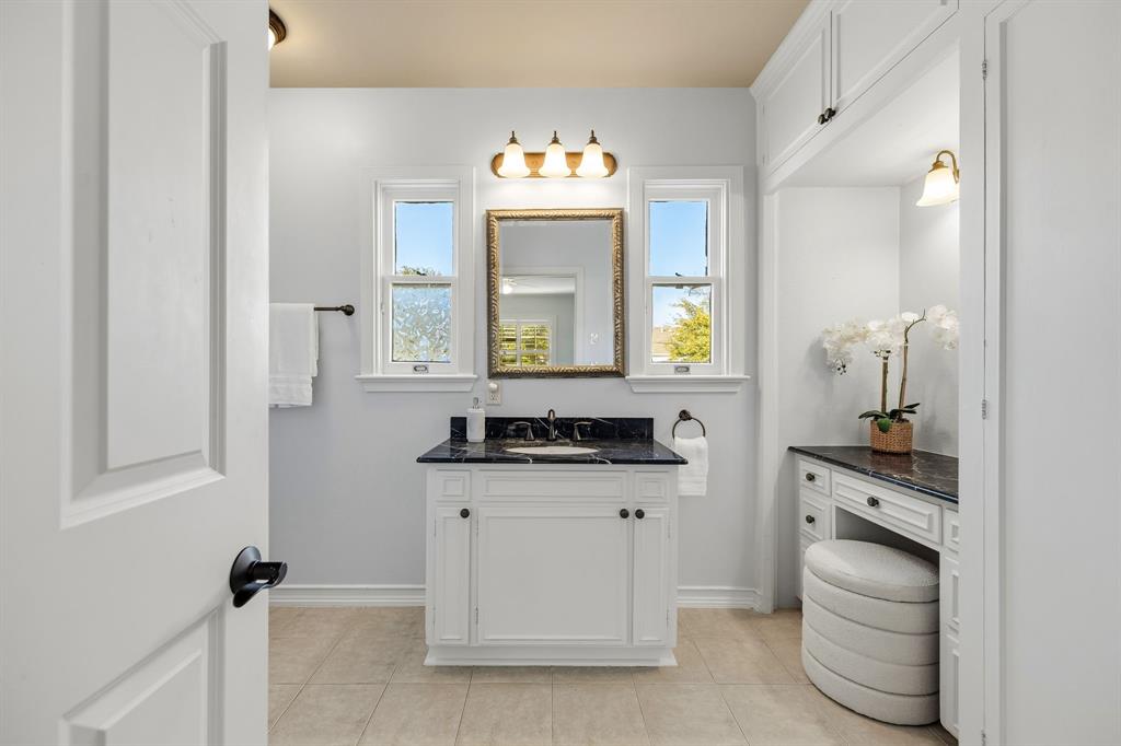 Highland Park West 09 Instl - Residential