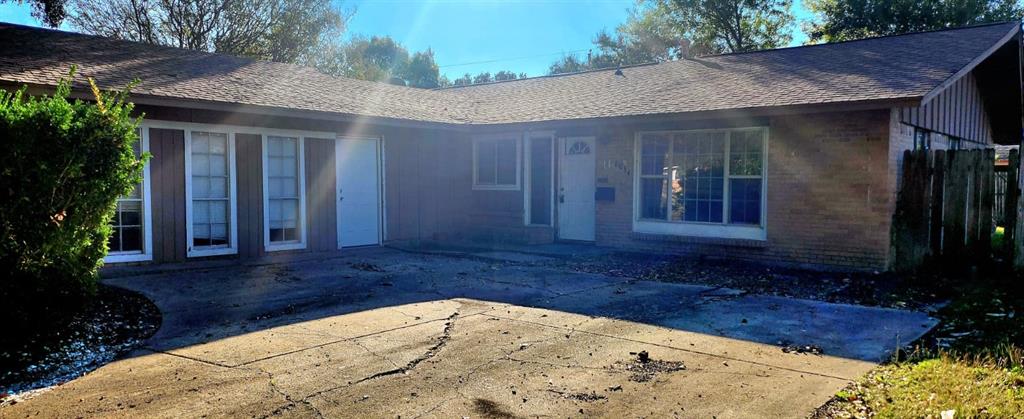 8034 Greenhollow Lane