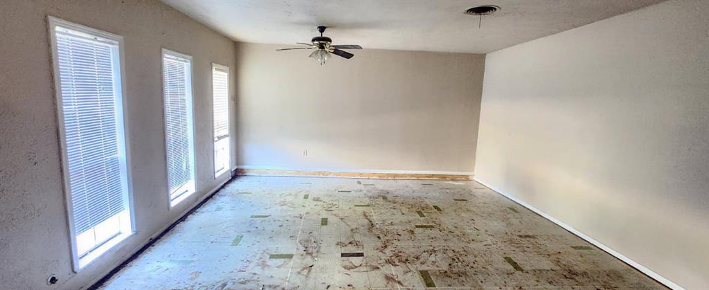 8034 Greenhollow Lane