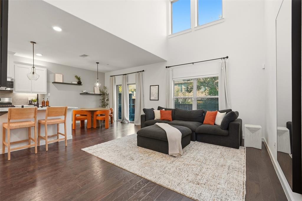 2725 Starburst Drive