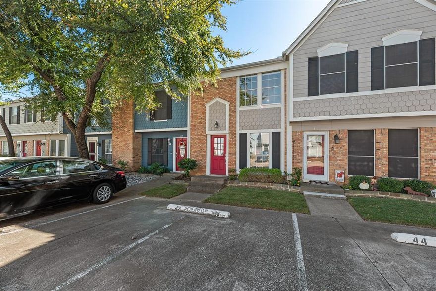 Beautifully maintained 2BR, 2BA townhome in a quiet Euless community! Enjoy an open living area, updated kitchen, spacious bedrooms, and private patio. HOA includes pool and greenbelt access. Prime Mid-Cities location close to DFW Airport, parks, and shopping—perfect for easy, low-maintenance living!