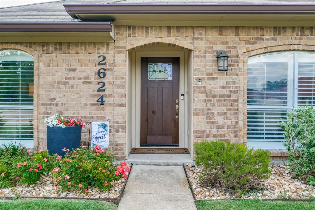 2624 Kingsridge Drive
