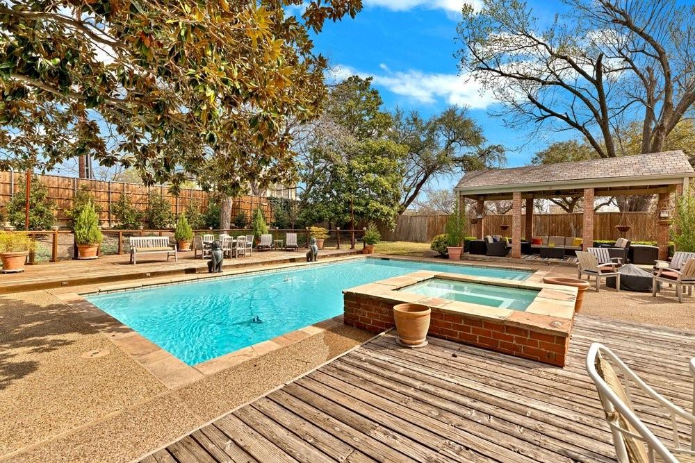 Janmar Circle 10 - Residential