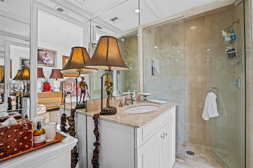 Tower & Regency Row Residence Condo - Residential