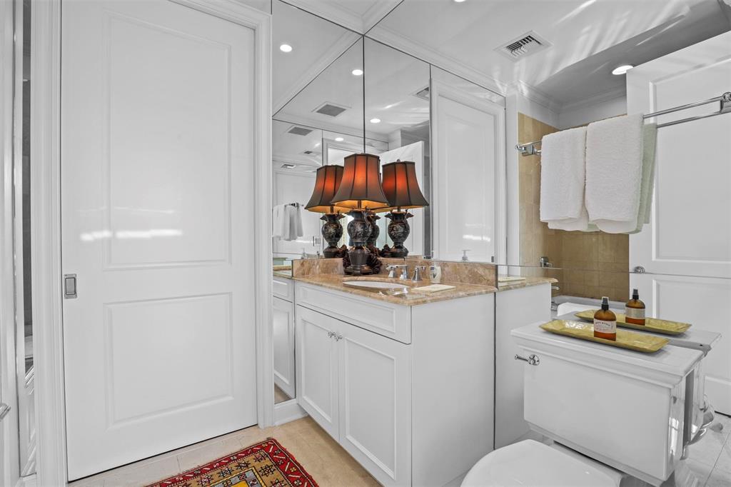 Tower & Regency Row Residence Condo - Residential