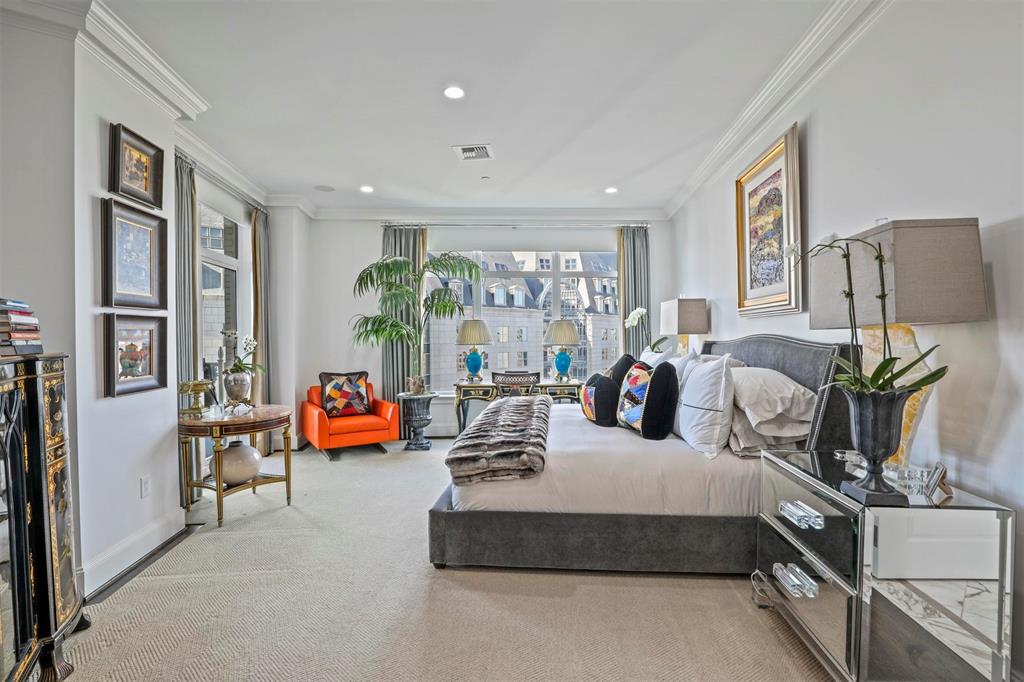 Tower & Regency Row Residence Condo - Residential