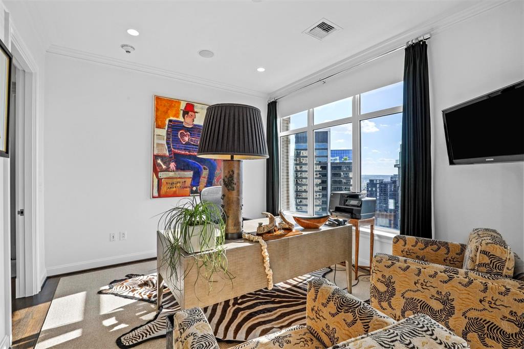 Tower & Regency Row Residence Condo - Residential