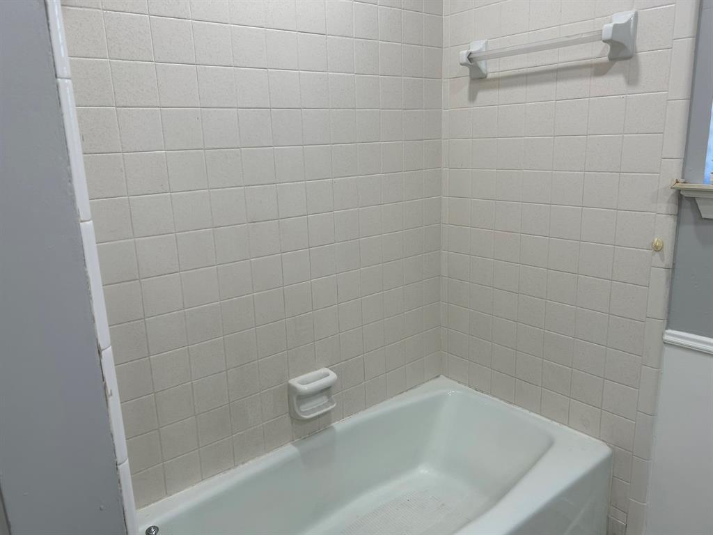 Bell Manor West - Residential Lease