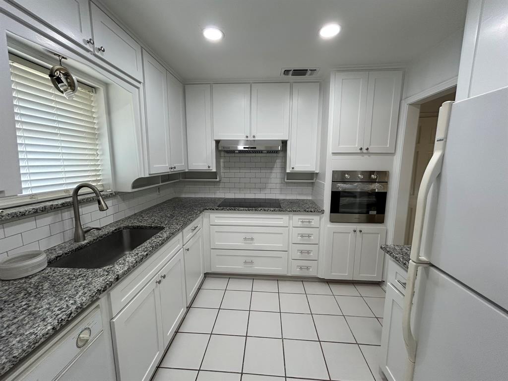 Bell Manor West - Residential Lease