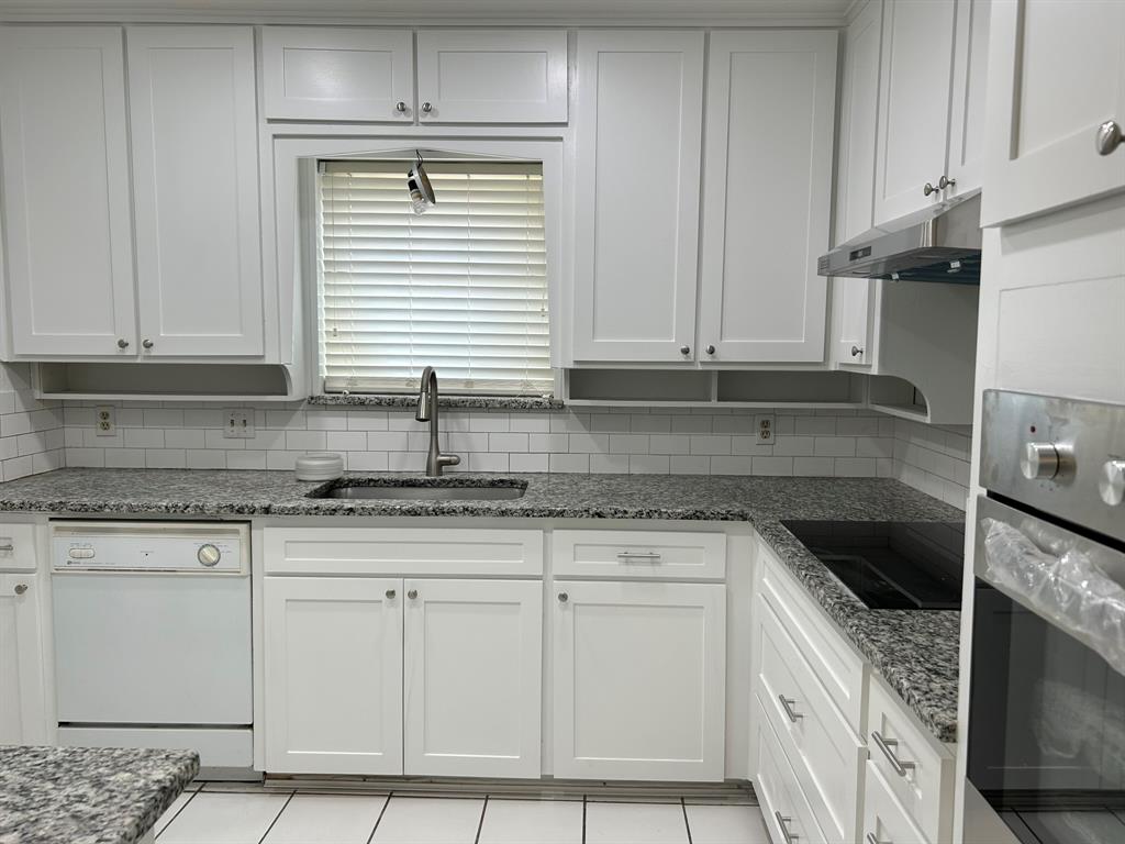 Bell Manor West - Residential Lease