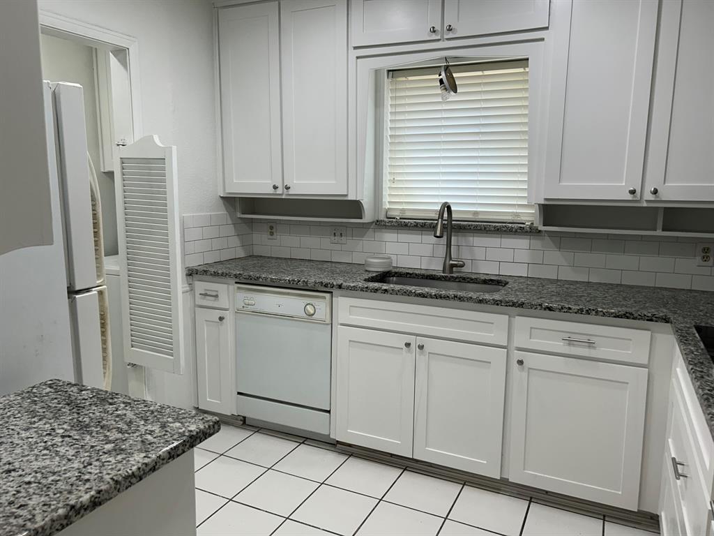 Bell Manor West - Residential Lease