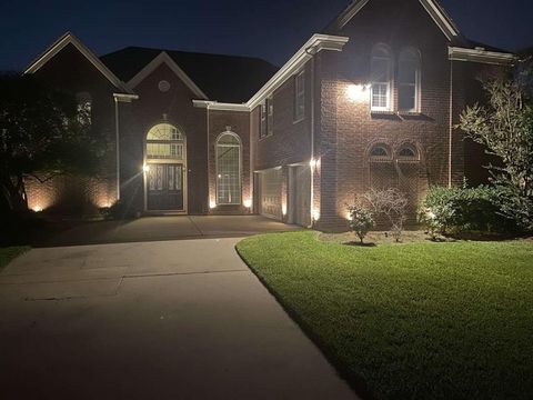 Photo of 714 E Peninsula Drive, Coppell, TX 75019 (MLS # 21341569)