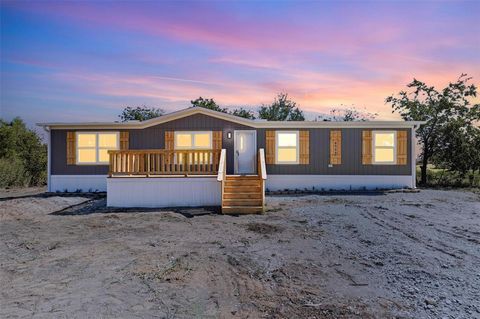 Photo of 8908 Jeanes Lane, Alvarado, TX 76009 (MLS # 21109183)