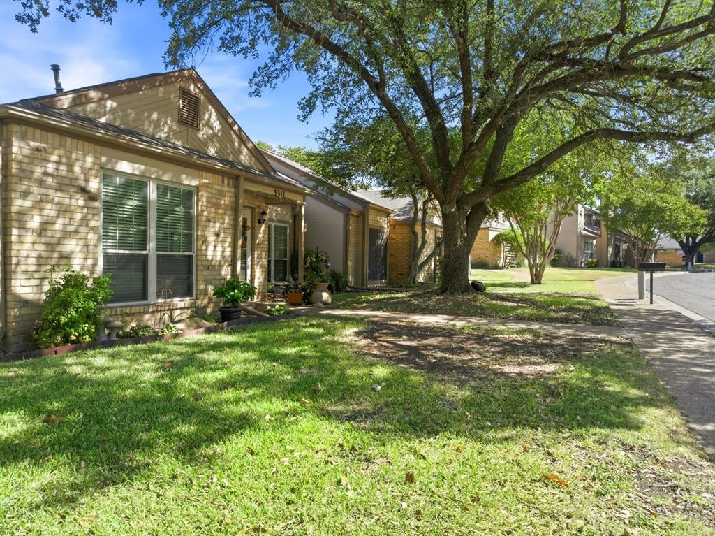 3311 Chimney Place Drive