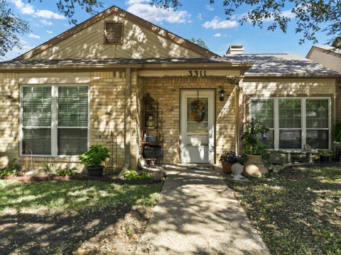 Photo of 3311 Chimney Place Drive, Waco, TX 76708 (MLS # 21390060)