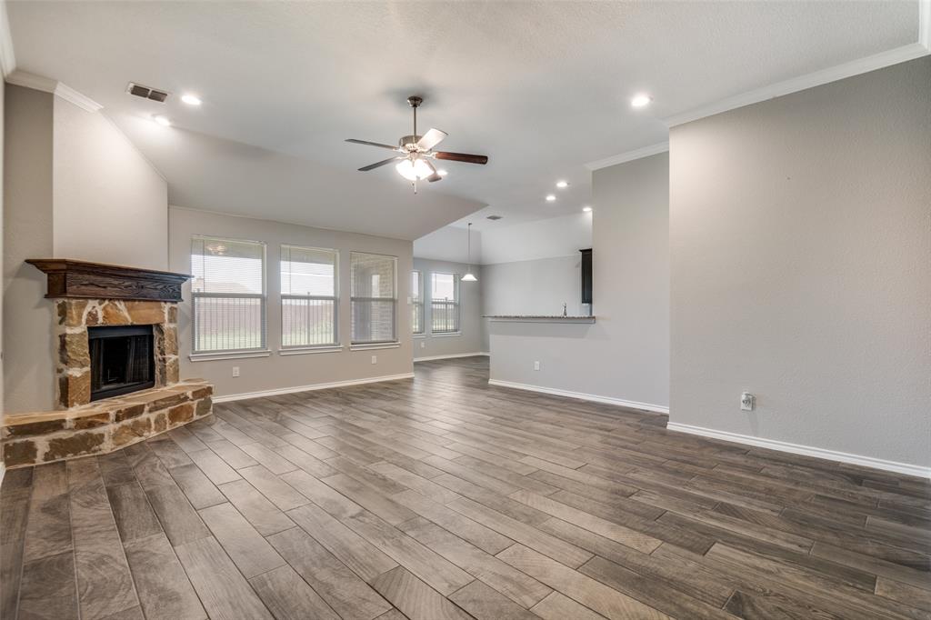 519 Long Prairie Drive