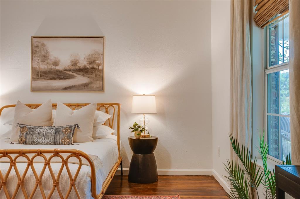 Smith L R - Residential