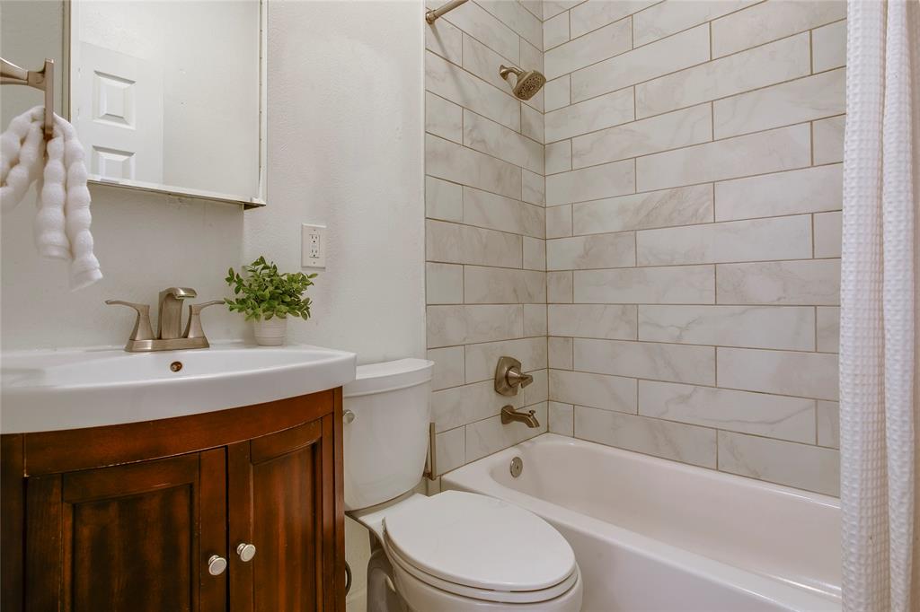 Smith L R - Residential