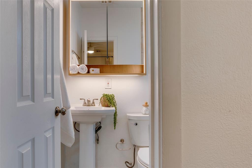 Smith L R - Residential