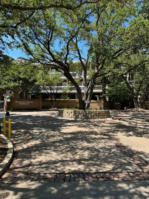 Keller Spgs Condos - Residential