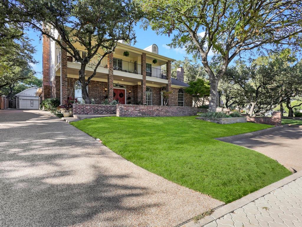 16 Harbour Point Circle