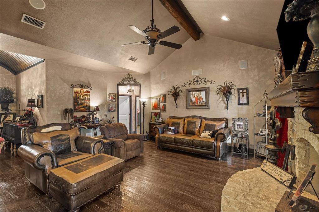 Edgewood, Texas, 75117, United States, 4 Bedrooms Bedrooms, ,3 BathroomsBathrooms,Residential,Active,2052124