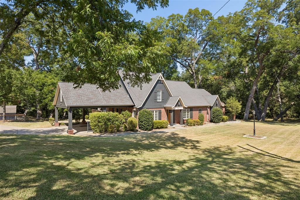 Photo of 331 S Larkin Road, Sunnyvale, TX 75182 (MLS # 21372090)