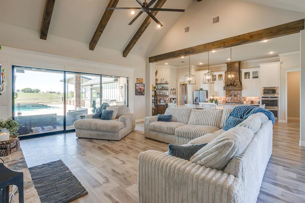 8701 County Road 1129