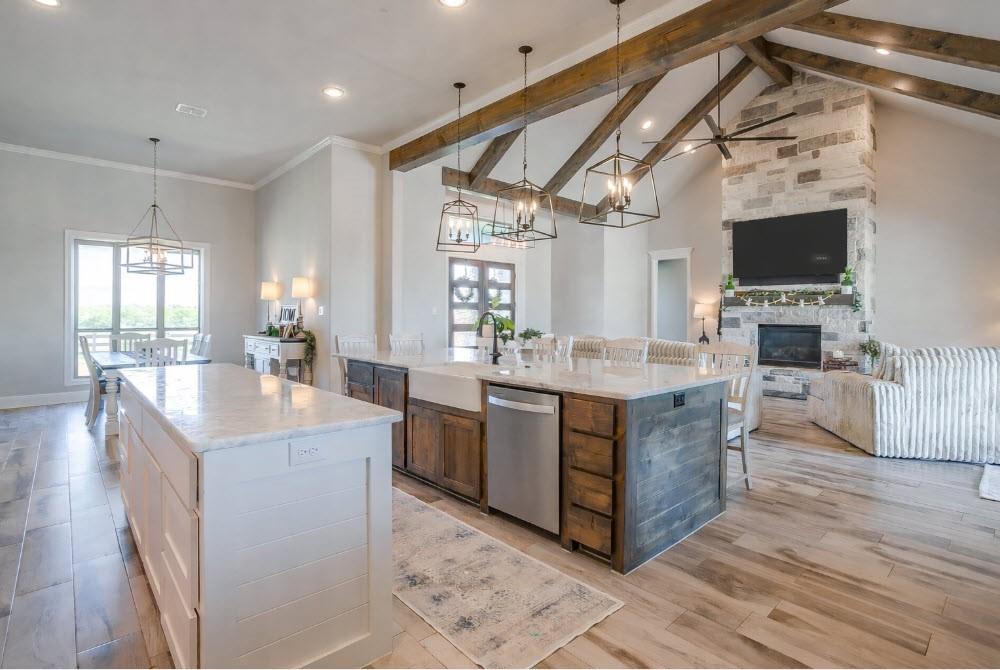 8701 County Road 1129