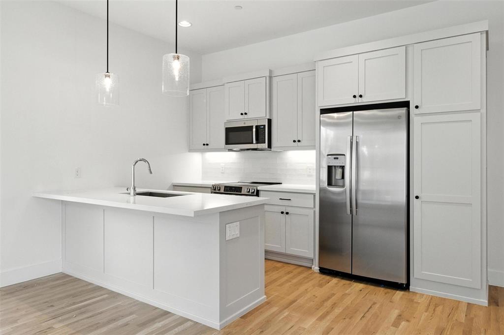 Ross Ave Annex - Residential Lease