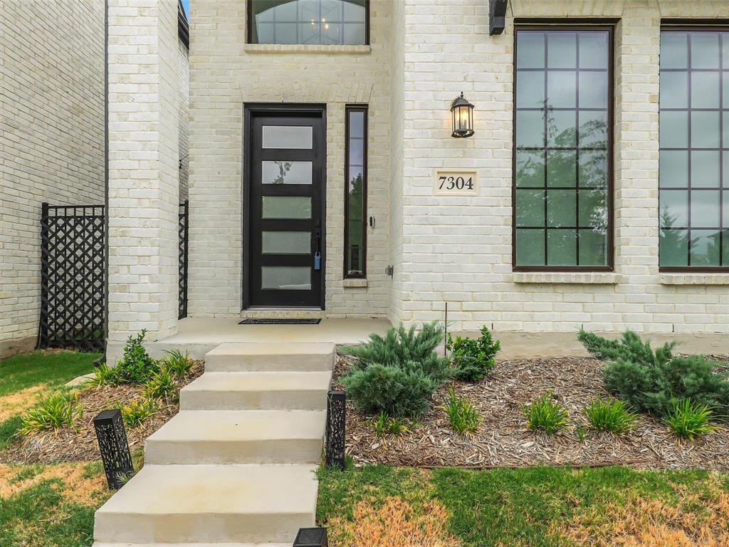 7304 Endeavor Lane