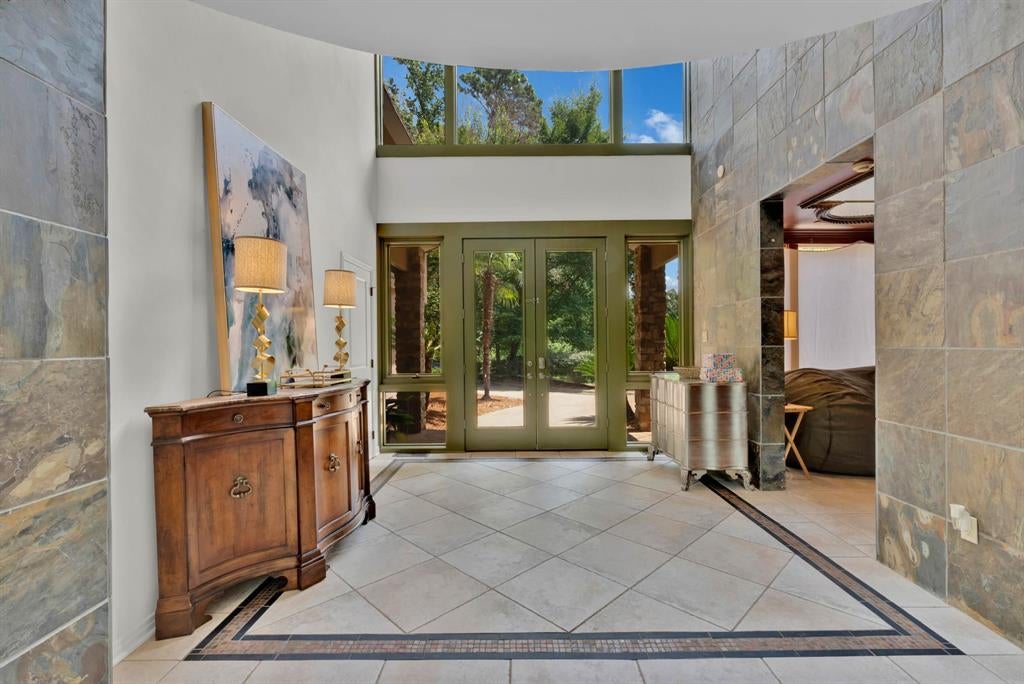 734 Chinquapin Drive