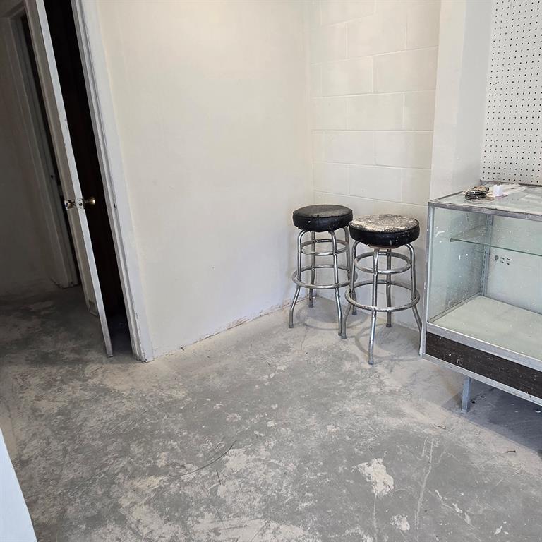 Lakeview Add - Commercial Sale