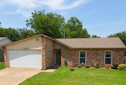 Photo of 7205 Chatham Road, North Richland Hills, TX 76182 (MLS # 21392203)