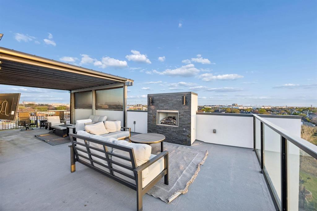 4900 Blaynes View Drive