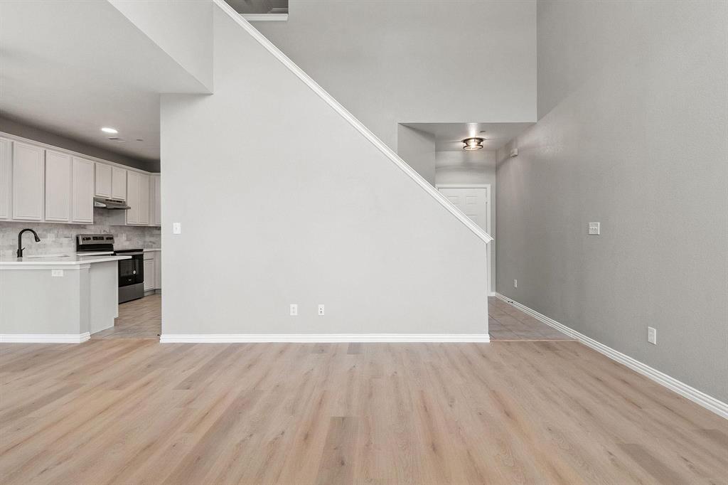 7128 Wolfemont Lane