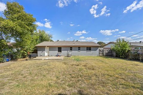 Tiny photo for 4812 Marshall Street, Forest Hill, TX 76119 (MLS # 21100655)